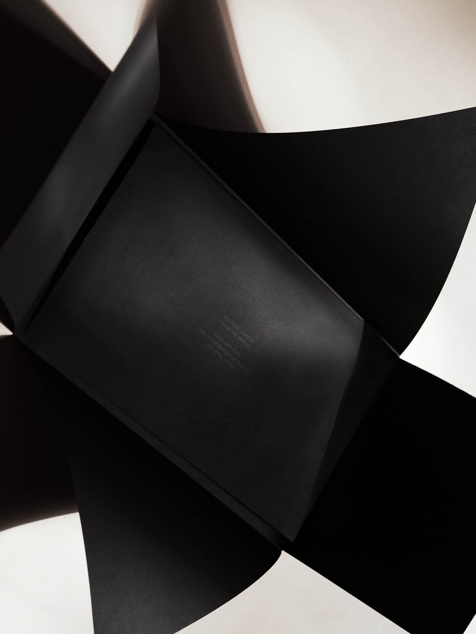 Salon 02 invite v3 - © Helios Capdevila